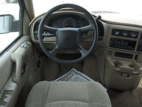 Chevrolet Astro 1999 photo 1