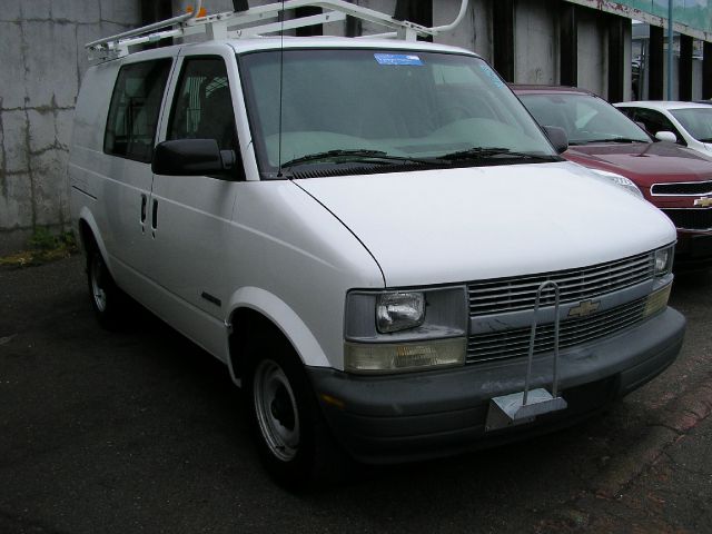Chevrolet Astro 2000 photo 3