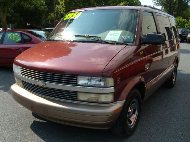 Chevrolet Astro 2000 photo 2