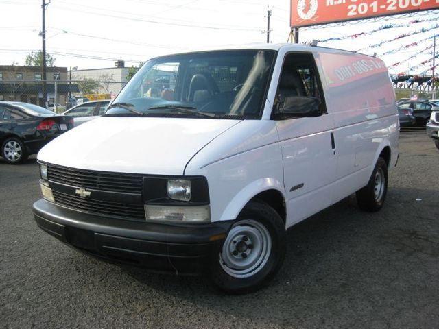 Chevrolet Astro 2000 photo 2