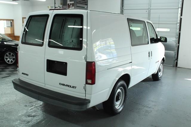 Chevrolet Astro 2000 photo 4