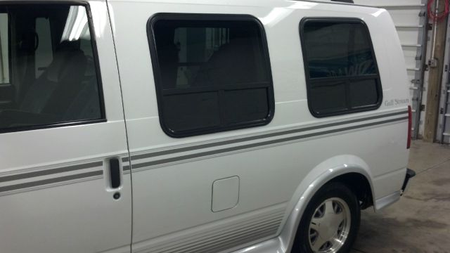 Chevrolet Astro 2000 photo 1