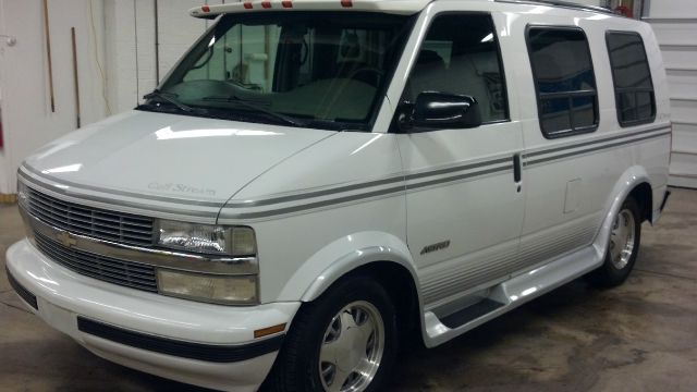 Chevrolet Astro 2000 photo 3