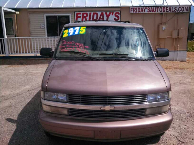 Chevrolet Astro 2000 photo 1