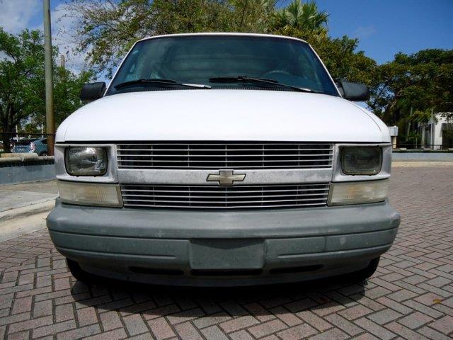 Chevrolet Astro 2000 photo 13
