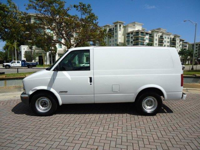 Chevrolet Astro 2000 photo 14
