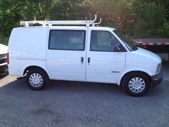 Chevrolet Astro 2000 photo 2