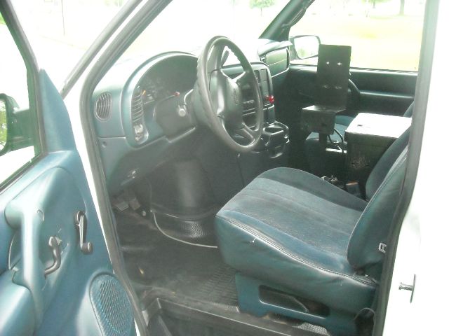 Chevrolet Astro 2000 photo 1