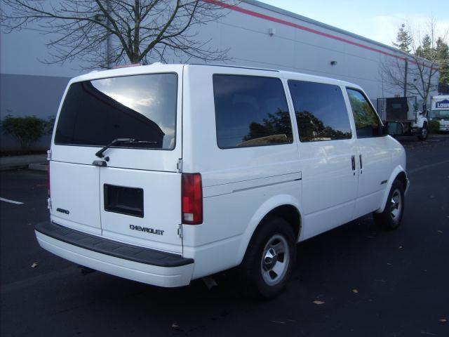 Chevrolet Astro 2000 photo 4