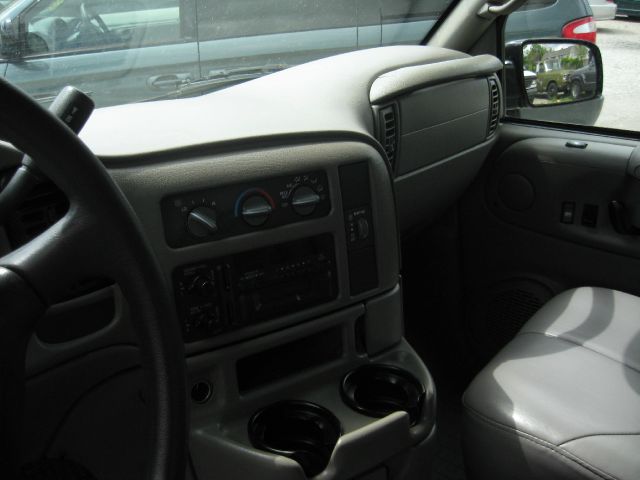 Chevrolet Astro 2000 photo 0