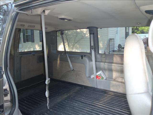 Chevrolet Astro 2001 photo 2