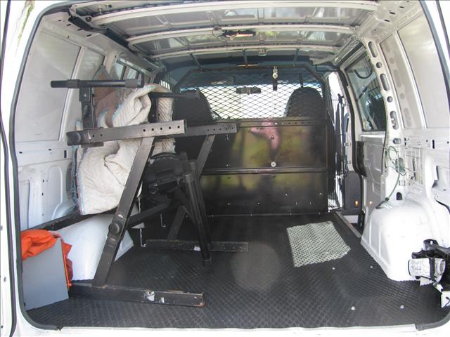 Chevrolet Astro 2001 photo 2