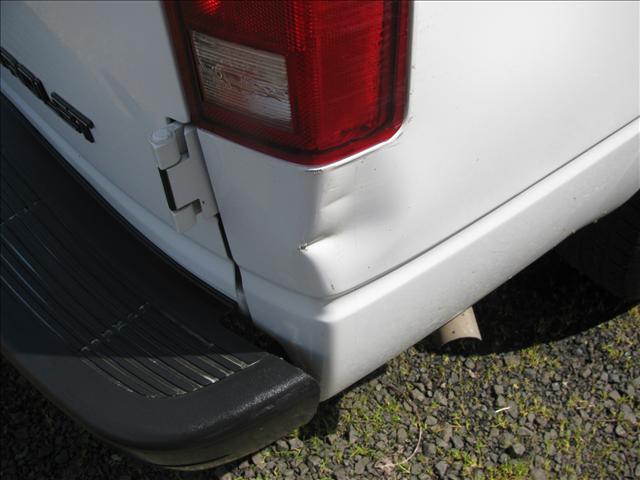 Chevrolet Astro 2001 photo 4