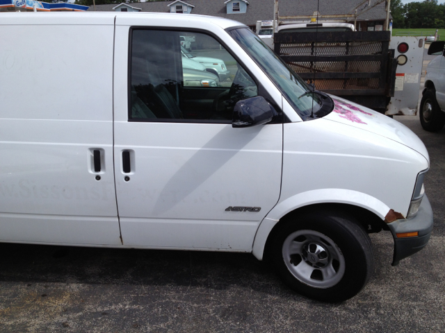 Chevrolet Astro 2002 photo 4