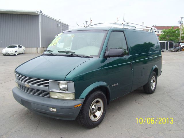Chevrolet Astro Sport PZEV Cargo Van