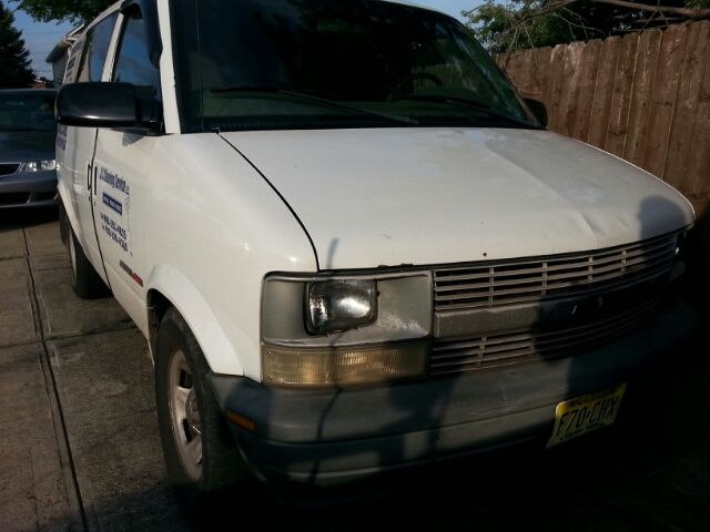 Chevrolet Astro Base Cargo Van
