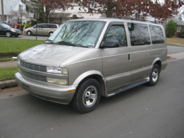 Chevrolet Astro 2002 photo 4