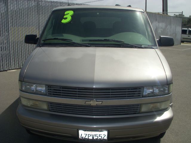 Chevrolet Astro 2003 photo 0