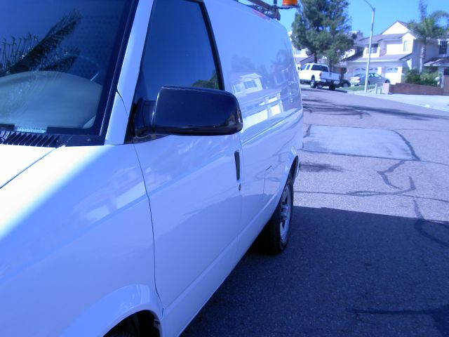 Chevrolet Astro 2003 photo 22
