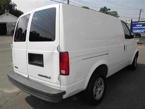 Chevrolet Astro 2003 photo 1