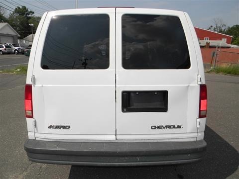 Chevrolet Astro 2003 photo 2