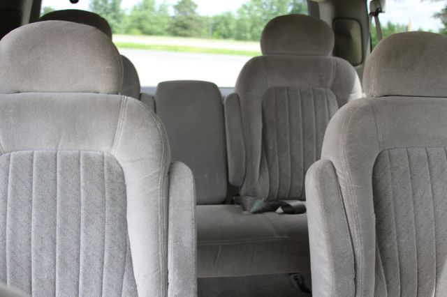 Chevrolet Astro 2003 photo 3