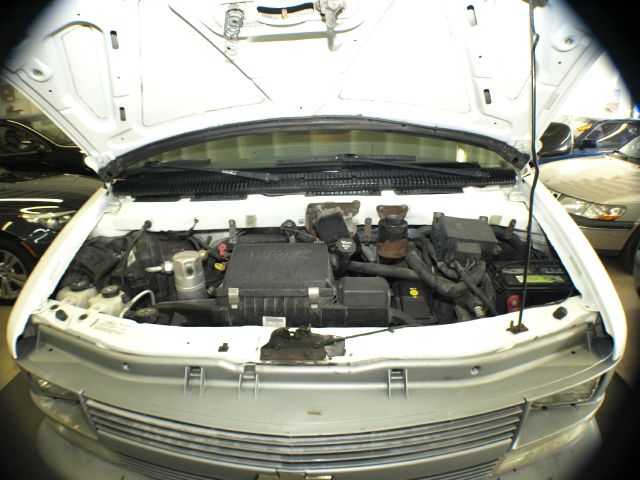Chevrolet Astro 2004 photo 2