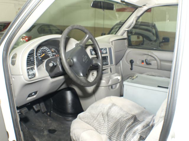 Chevrolet Astro 2004 photo 3