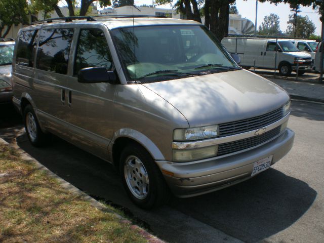 Chevrolet Astro 2004 photo 4
