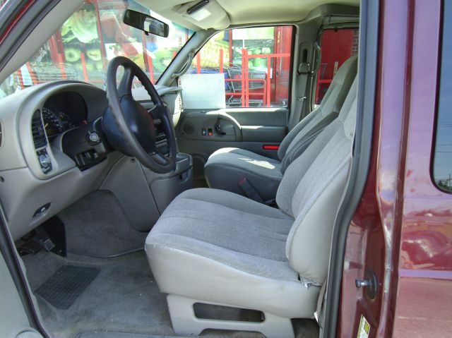 Chevrolet Astro 2004 photo 0
