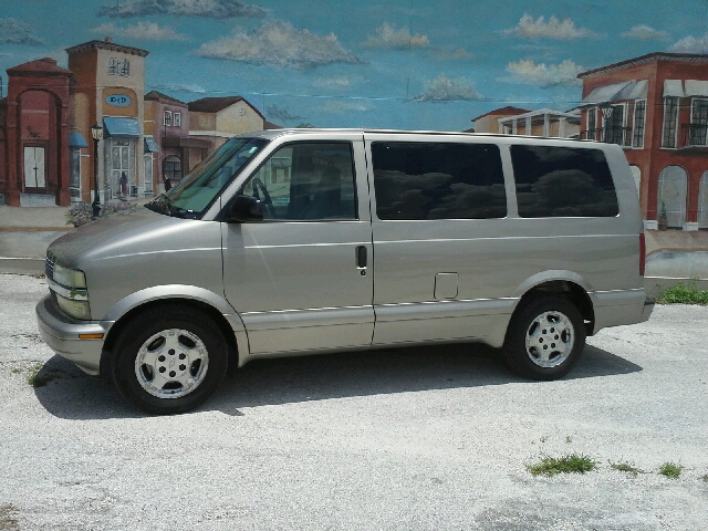Chevrolet Astro 2004 photo 4