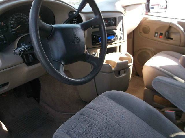 Chevrolet Astro 2004 photo 1