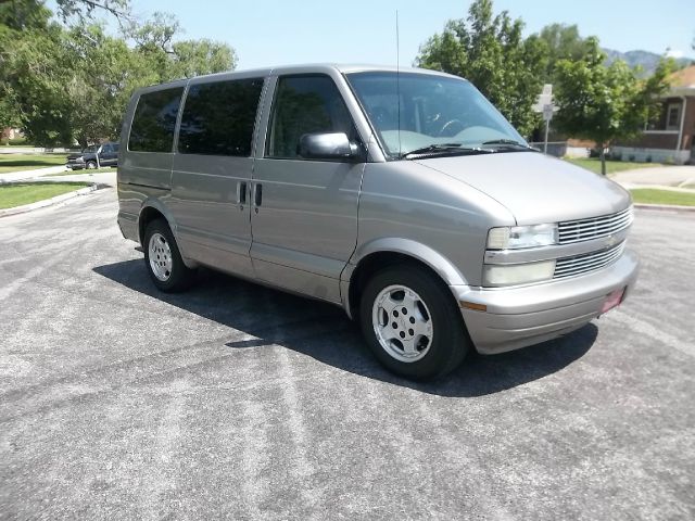 Chevrolet Astro 2004 photo 4