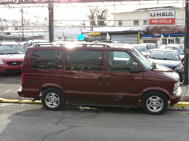 Chevrolet Astro 2005 photo 3