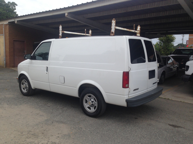 Chevrolet Astro 2005 photo 2