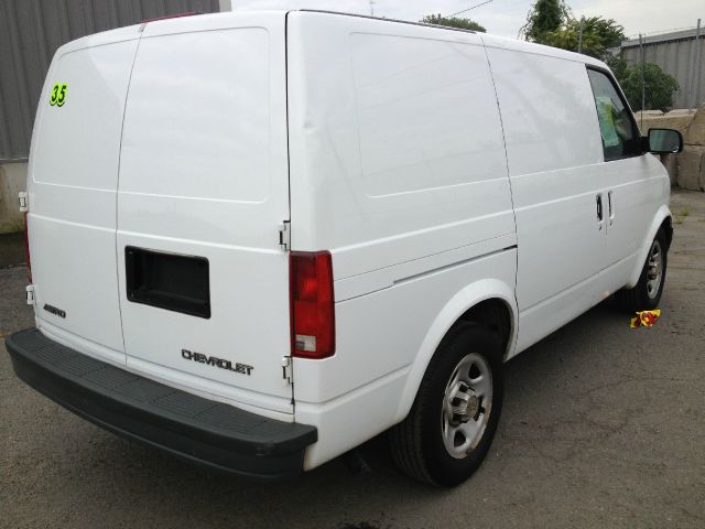 Chevrolet Astro 2005 photo 4