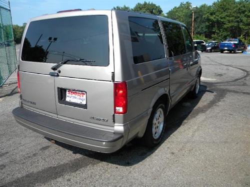 Chevrolet Astro 2005 photo 2