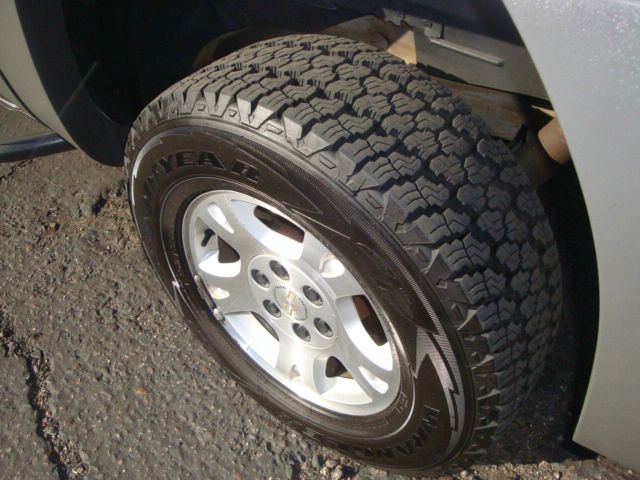 Chevrolet Avalanche 2002 photo 4