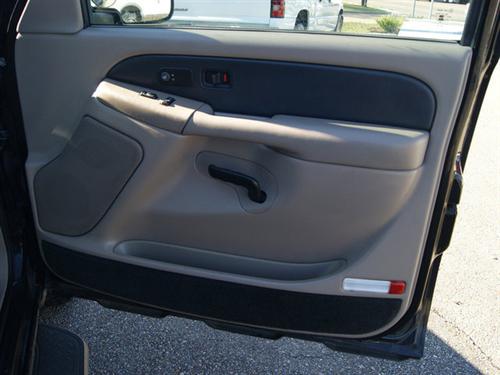 Chevrolet Avalanche 2002 photo 2