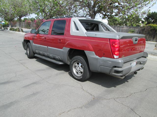 Chevrolet Avalanche 2002 photo 3