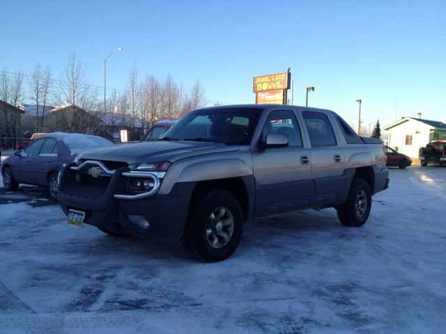 Chevrolet Avalanche 2002 photo 2