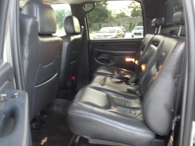 Chevrolet Avalanche 2002 photo 12