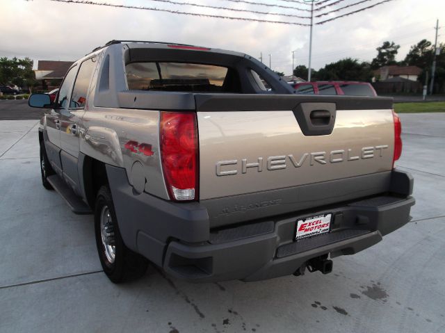 Chevrolet Avalanche 2002 photo 15