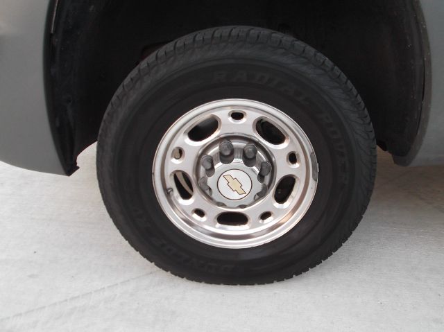 Chevrolet Avalanche 2002 photo 9