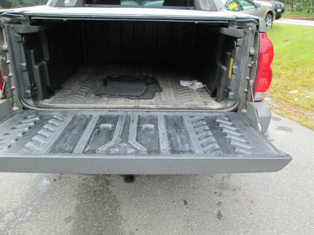 Chevrolet Avalanche C350 4dr Sdn 3.5L Sport RWD Sedan Pickup Truck