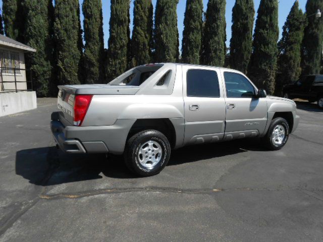 Chevrolet Avalanche 2002 photo 3