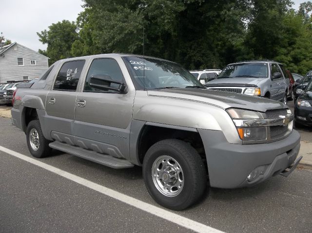 Chevrolet Avalanche 2002 photo 3