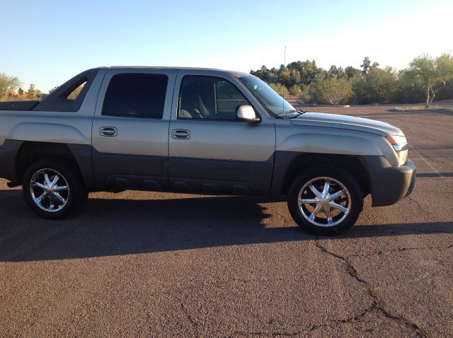 Chevrolet Avalanche 2002 photo 1