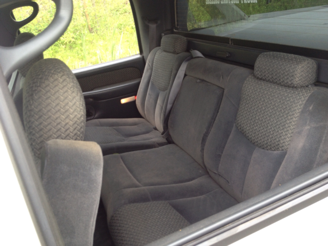 Chevrolet Avalanche 2002 photo 3