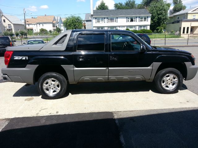 Chevrolet Avalanche C350 4dr Sdn 3.5L Sport RWD Sedan Pickup Truck